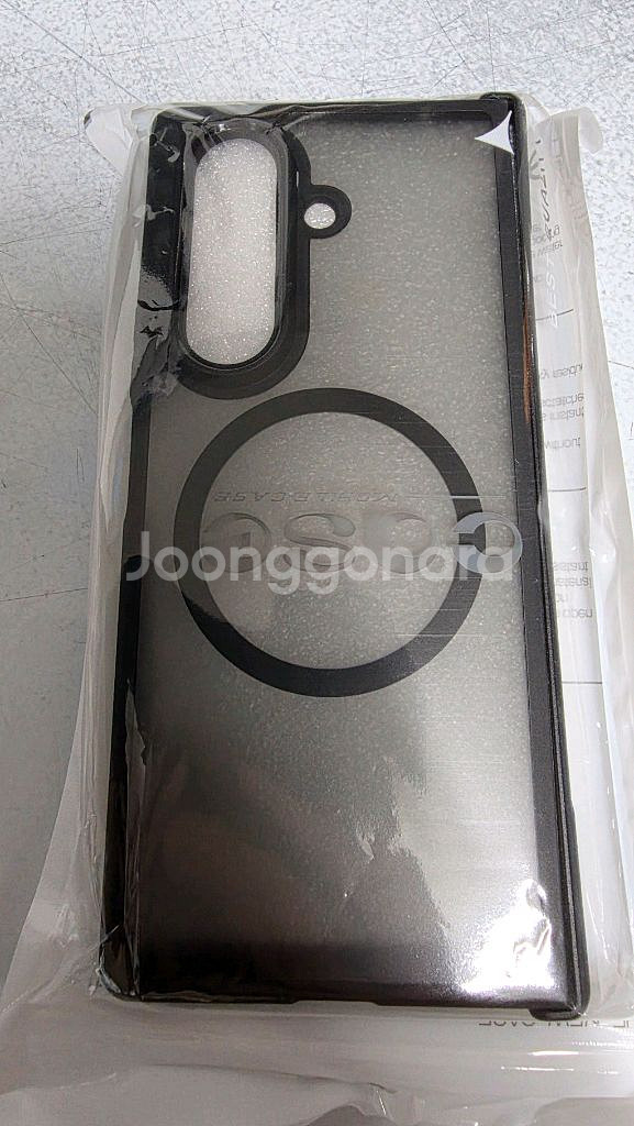 Z폴드7 힌지보호 맥세이프 슬림케이스 팝니다.--1