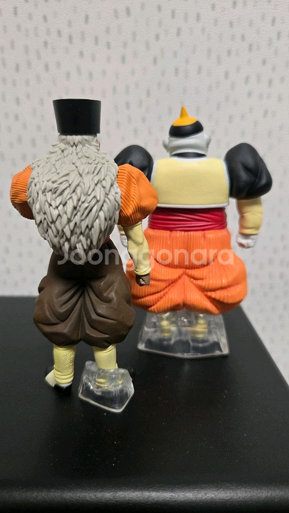 드래곤볼HG 프리미엄 피규어 인조인간19호 20호 일괄--1