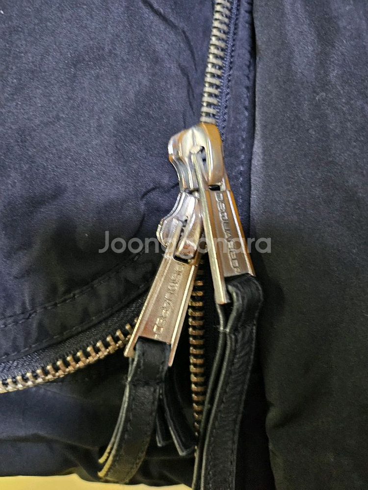 디스퀘어드 지퍼패딩--2