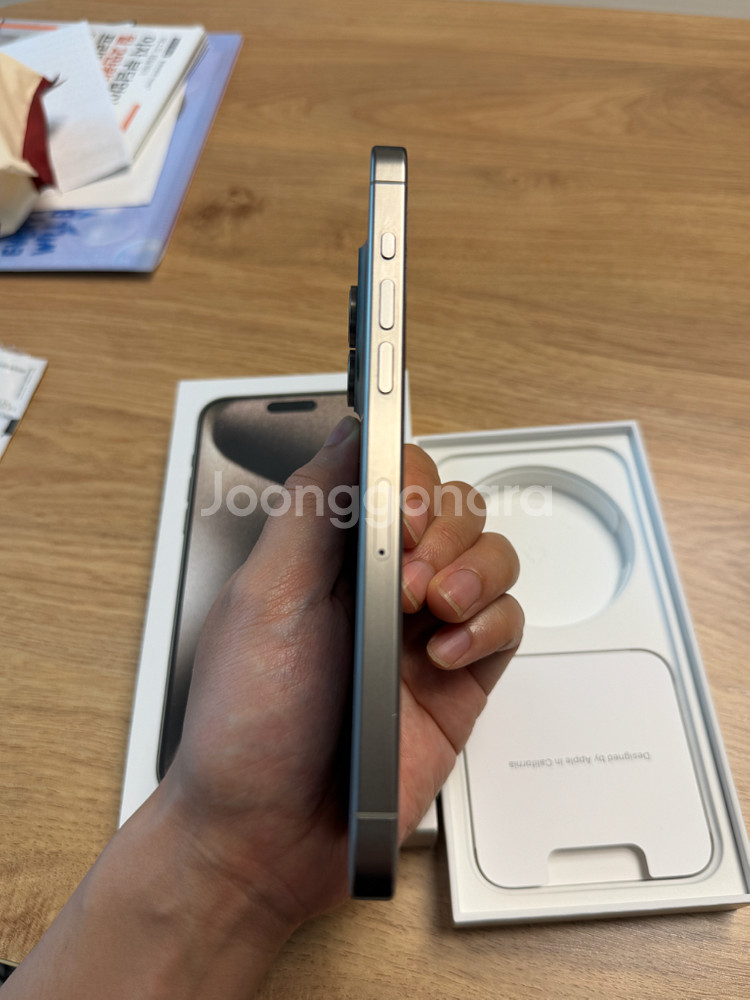 아이폰15 프로맥스 256gb 네추럴티타늄--4