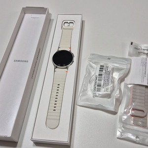 갤럭시 워치7 GPS 크림색 40mm 팝니다