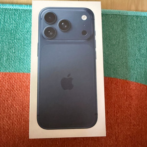 아이폰 17 Pro 딥블루 1테라 + 애플케어 -새상품