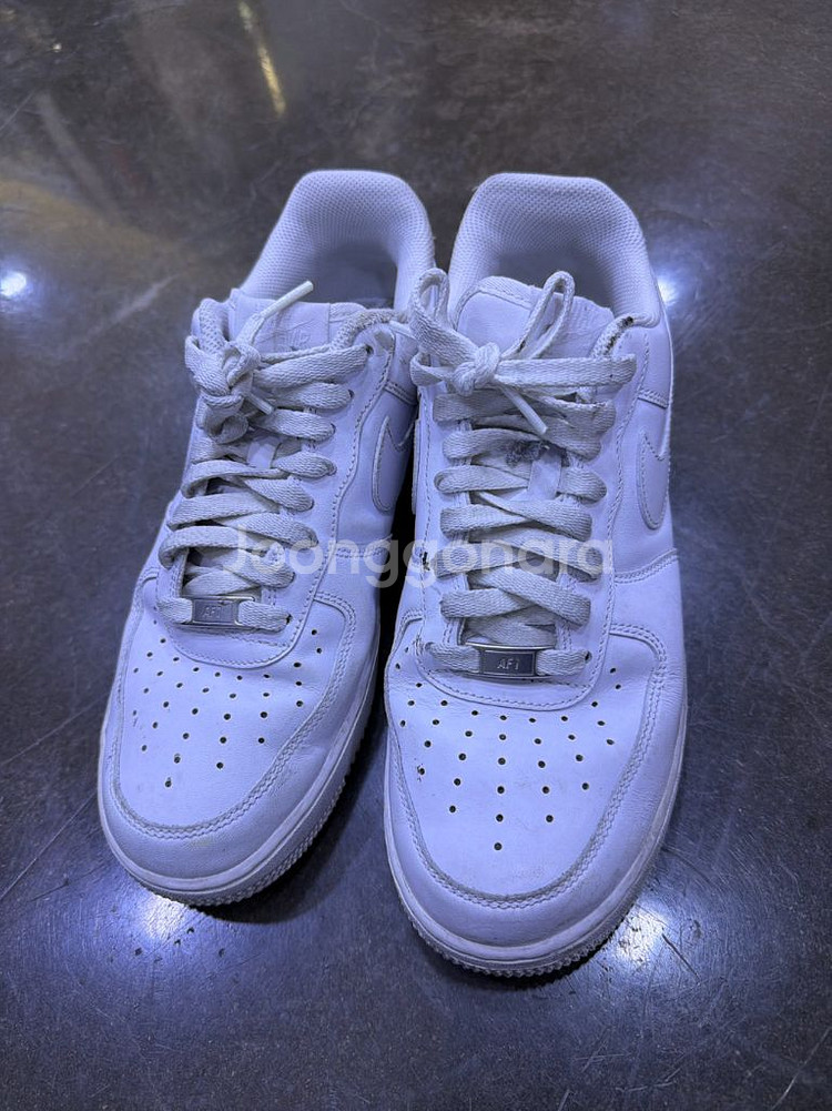 나이키 에어포스1 로우 07 트리플화이트 스니커즈265--1