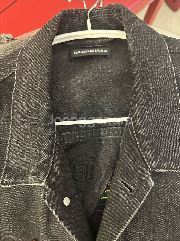 발렌시아가 데님자켓 판매중--3