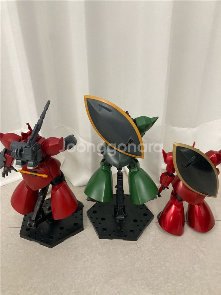 hg 겔구그 도색 가조립 3종 판매--1