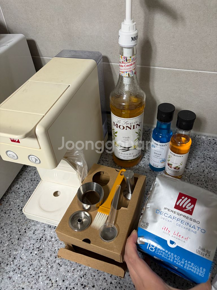 일리 커피머신 + 모닌 시럽 + 캡슐--0