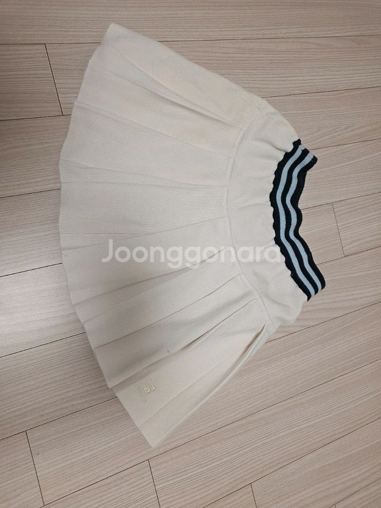 뉴발란스 겨울 치마--0