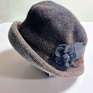 모직 여성모자(모70%)