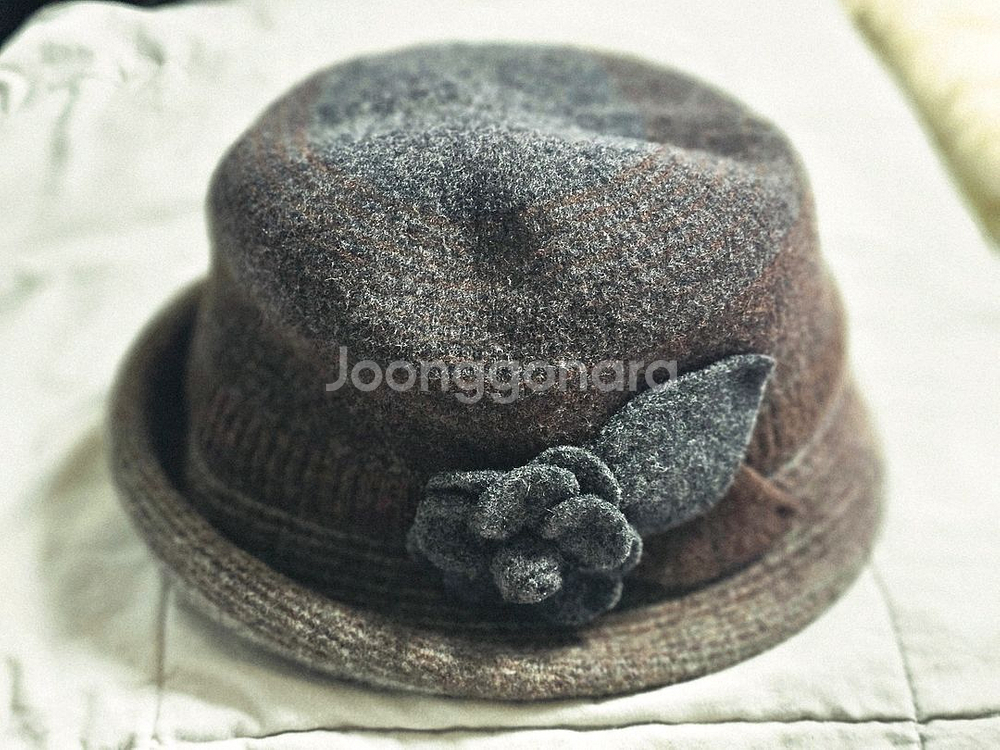 모직 여성모자(모70%)--2