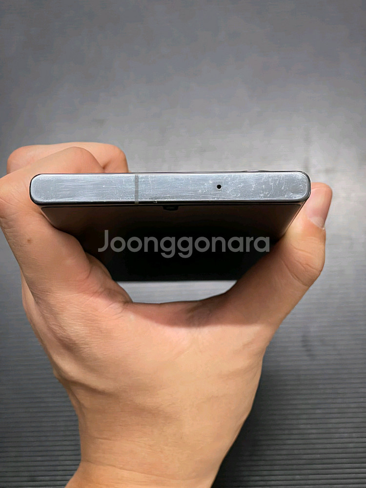 갤럭시S23 울트라 256GB 판매합니다.--4