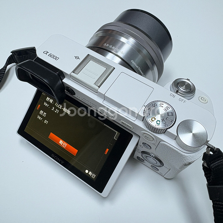 소니 A6000 A급 번들렌즈(16-50)--2