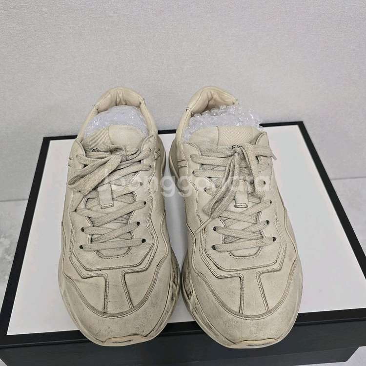 구찌 라이톤 더티 6.5사이즈 255 260 판매--1