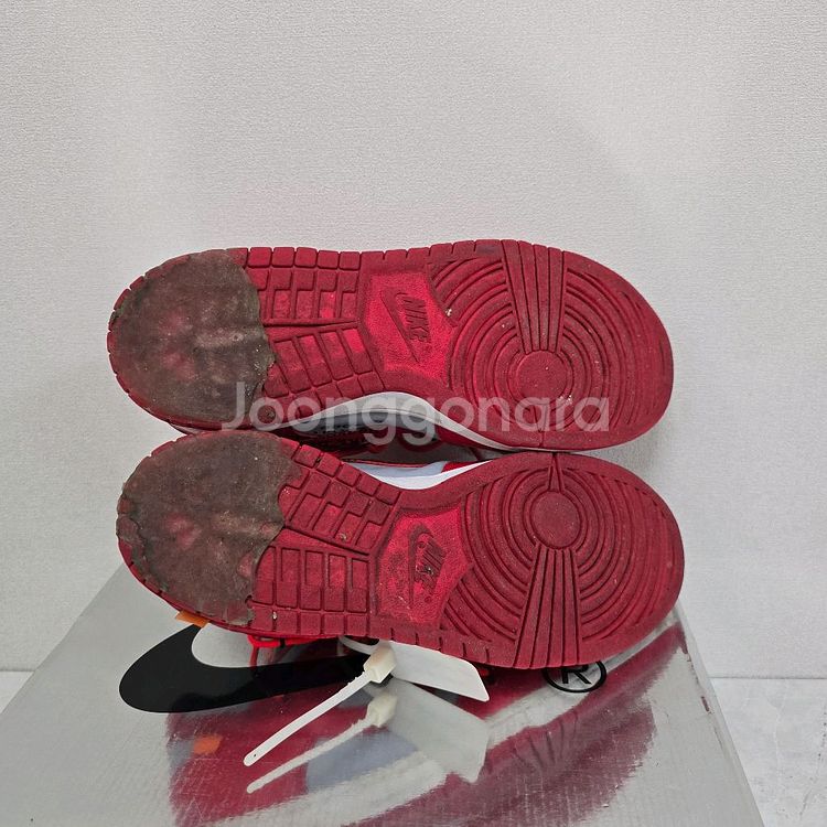 나이키 x 오프화이트 덩크 레드 275사이즈--6