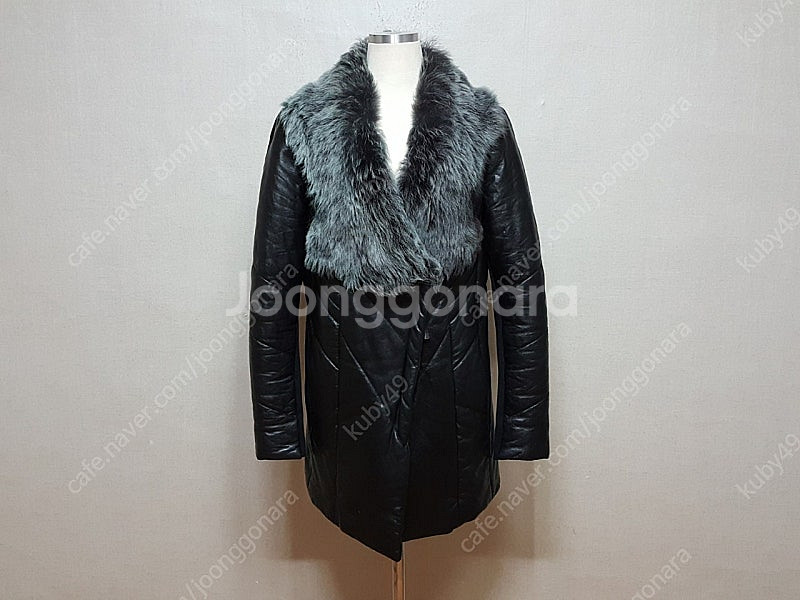 여우털 카라 램스킨 하프 여성 패딩 66-77 상태좋음--1