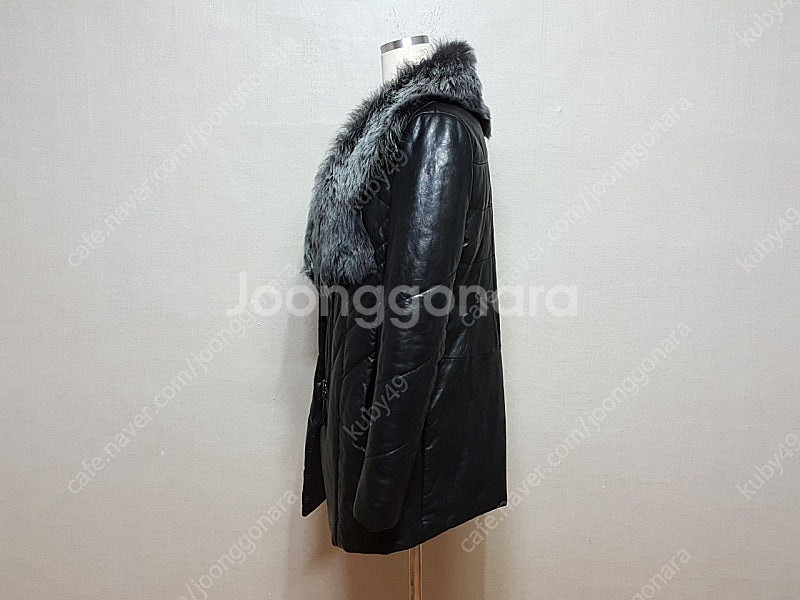 여우털 카라 램스킨 하프 여성 패딩 66-77 상태좋음--3