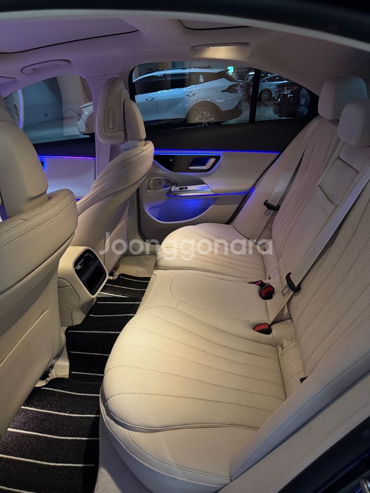 벤츠 E300 4matic 익스클루시브 w214 팝니다--4