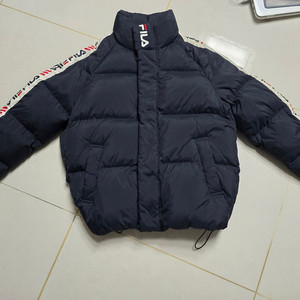 휠라 오리털 패딩 m사이즈