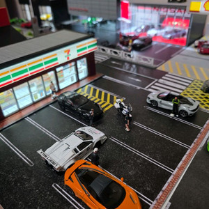 다이캐스트 미니카 64 1 및 디오라마