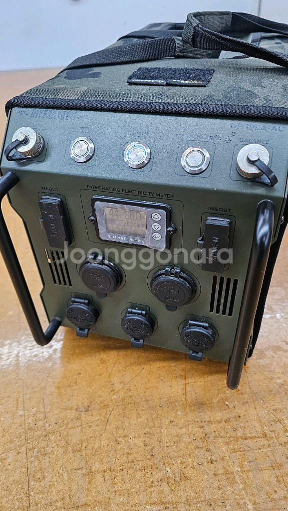 다이팩토리 올인원 195A 파워뱅크--2