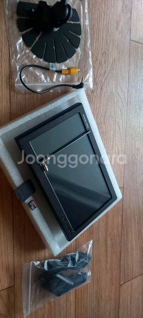 M300 아이나비 8인치 익스트림 네비게이션--9