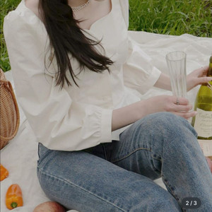플로움 로지 블라우스 크림 S(환승연애2 성해은)