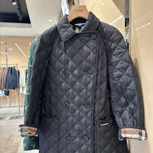 버버리뉴타이팅 퀼팅코트 라지사이즈