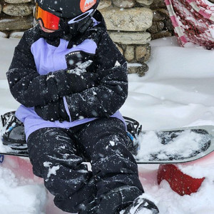 버튼 키즈 포우라인 고어텍스 자켓+버튼 스카일라 빕팬츠