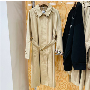 버버리 브라이튼 카코트 허니 uk8