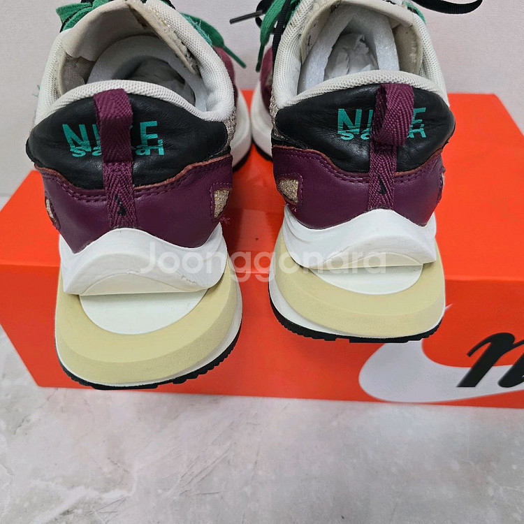 나이키 사카이 베이퍼와플 블랙 빌런 레드 290사이즈--4