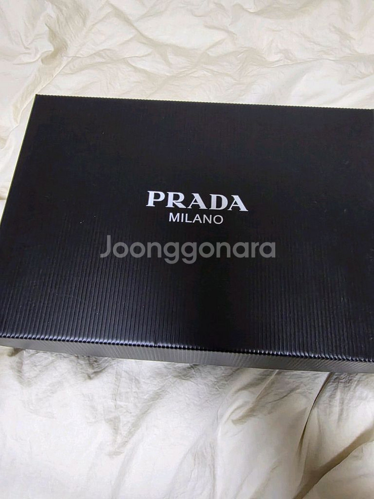 프라다 개버딘 스니커즈 판매합니다.--1