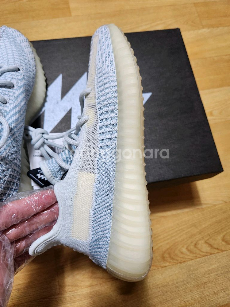 [250]이지부스트350 클라우드화이트--5