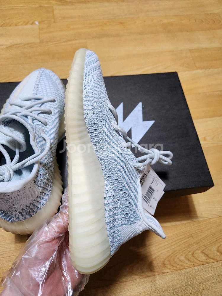 [250]이지부스트350 클라우드화이트--7