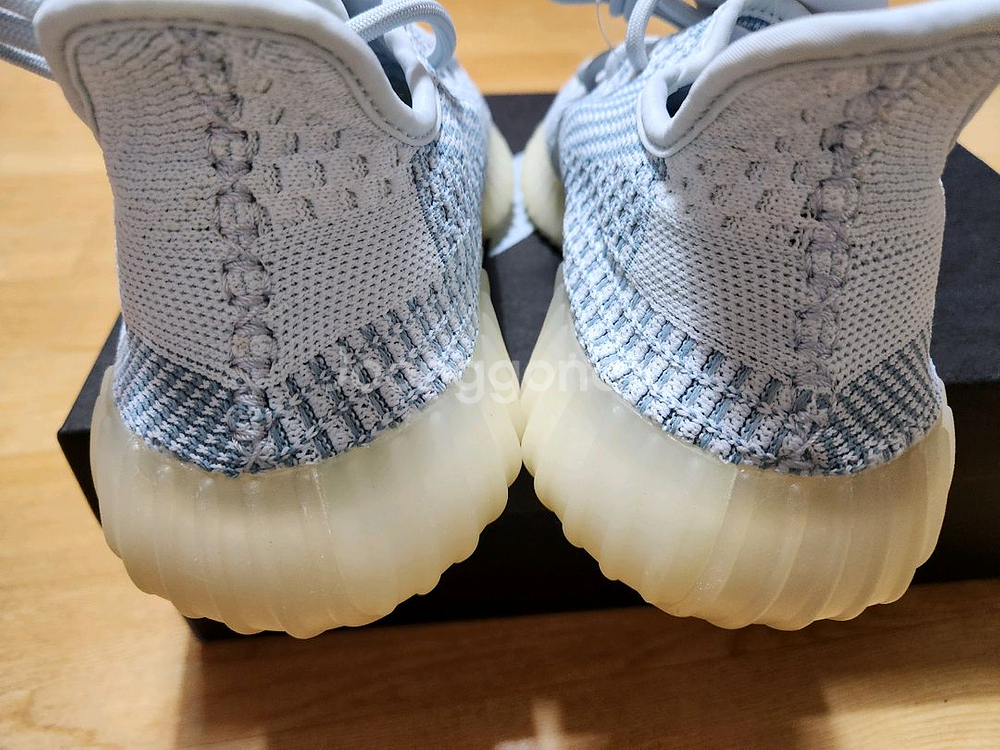 [250]이지부스트350 클라우드화이트--8