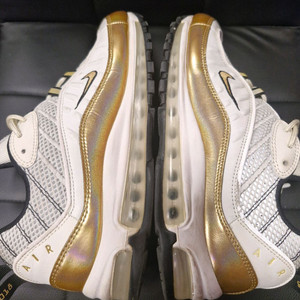 나이키 에어맥스 98 하이퍼로컬 UK 영국