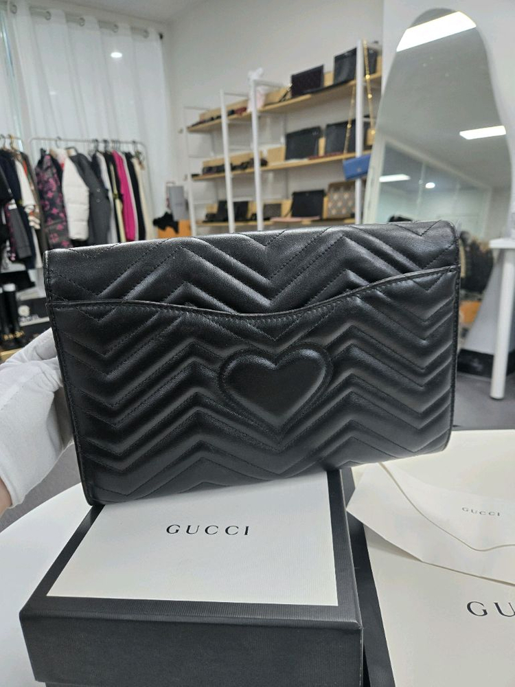 [A급컨디션]구찌 마몬트 플랩 클러치백--1