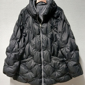 블랙 누빔패딩 점퍼 88