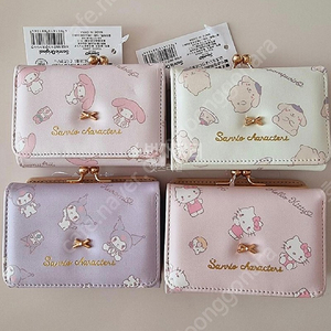 산리오 지갑 산리오캐릭터 쿠로미 마이멜로디 폼폼푸린