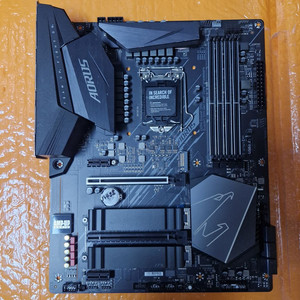 Gigabyte Z490 AORUS ELITE