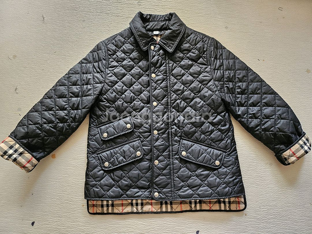 버버리 퀄팅자켓 8y--0