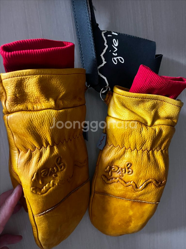 기버 벙어리장갑 giver mittens--1