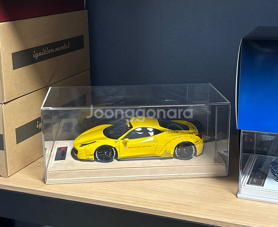 1:18 다이캐스트 (레진, 리버티워크) 458이탈리아--0