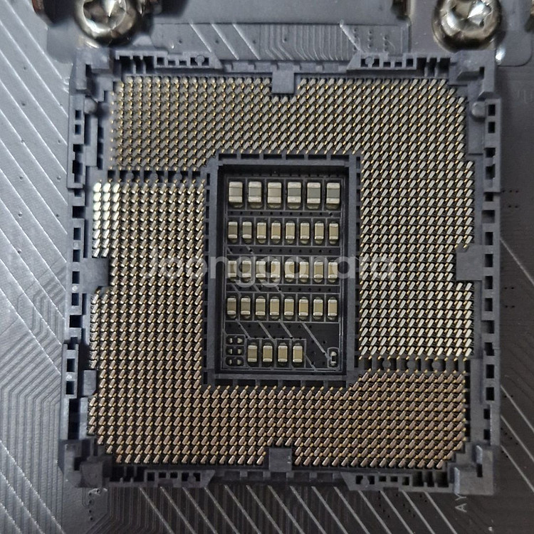 Colorful Z390 Vulcan X 백패널없음--1