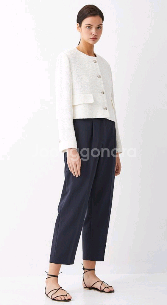 [새상품]보브(VOV) 크롭트 버튼업 트위드 자켓--2