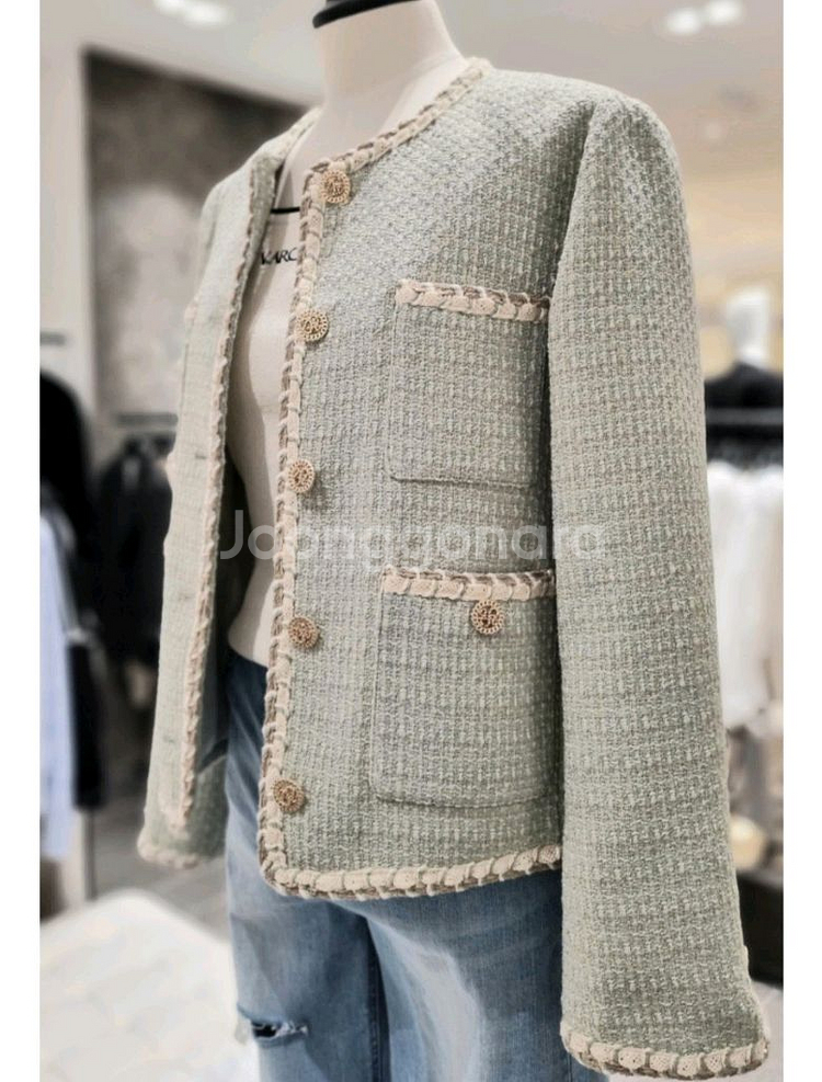 [새상품]보브(VOV) 배색 트리밍 버튼업 트위드 자켓--2