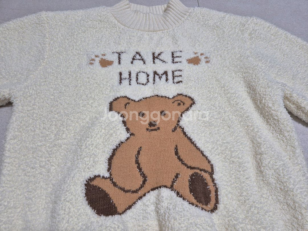 포커스 뽀글이 반넥 스웨터 프리사이즈--2