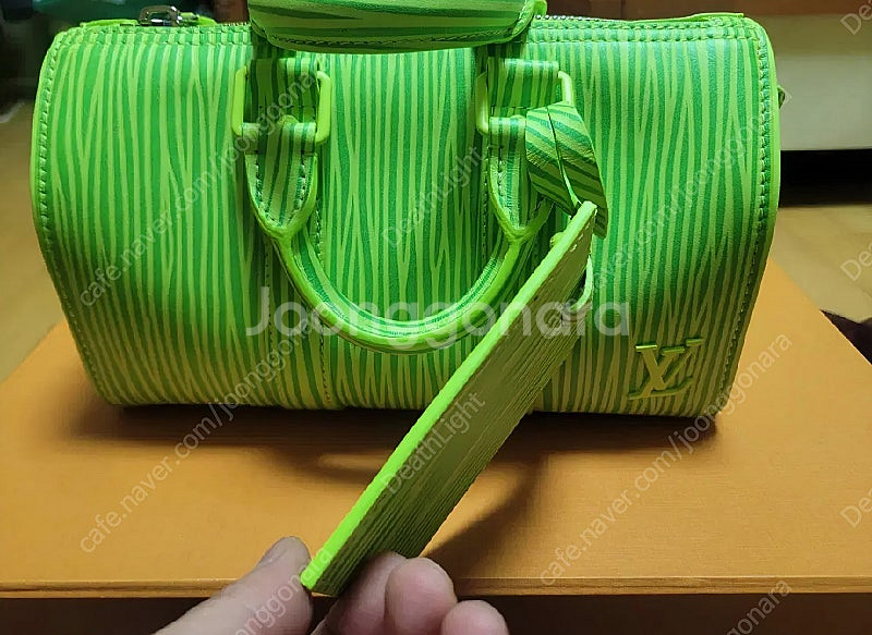 루이비통 X 박서보 키폴(새상품)--4