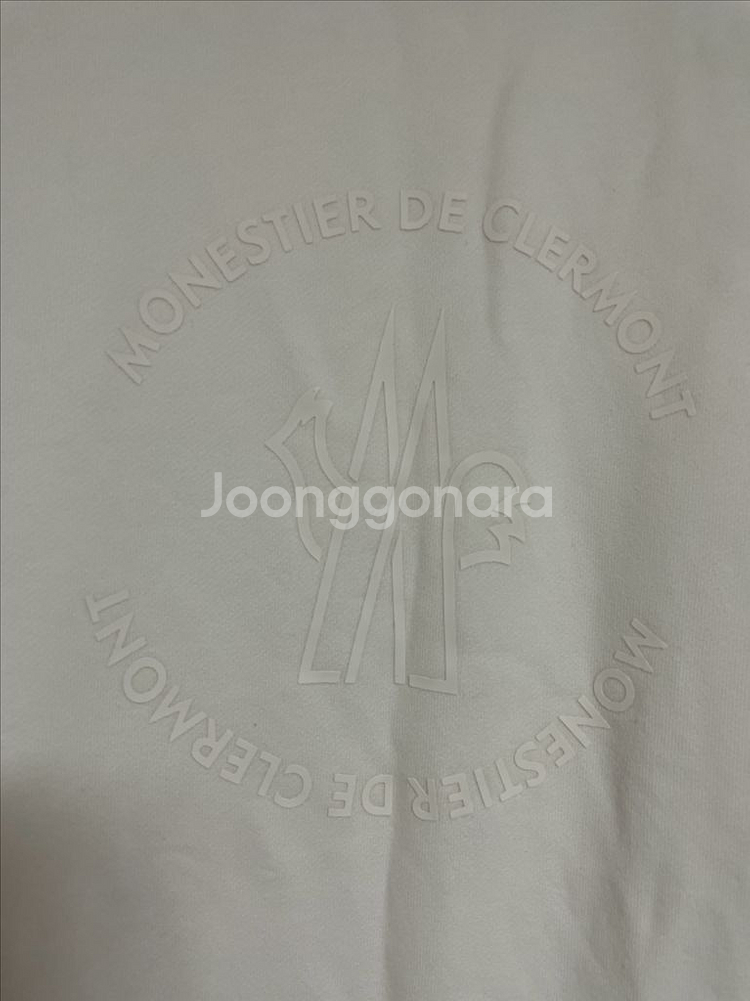 [새상품] 몽클레어 화이트 맨투맨 M 100--4