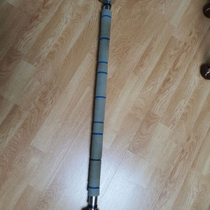 문틀 철봉