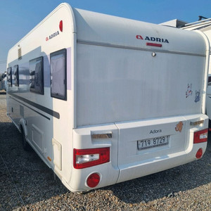 카라반 아드리아 아도라572 후미등 삽니다