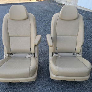 올뉴더뉴 카니발 9인승 3열 시트 판매합니다